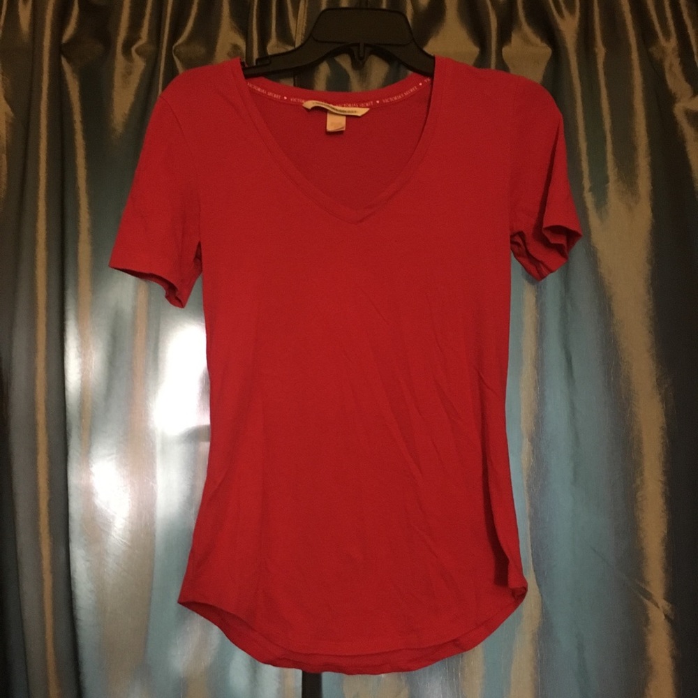 !!Victoria secret shirt!!